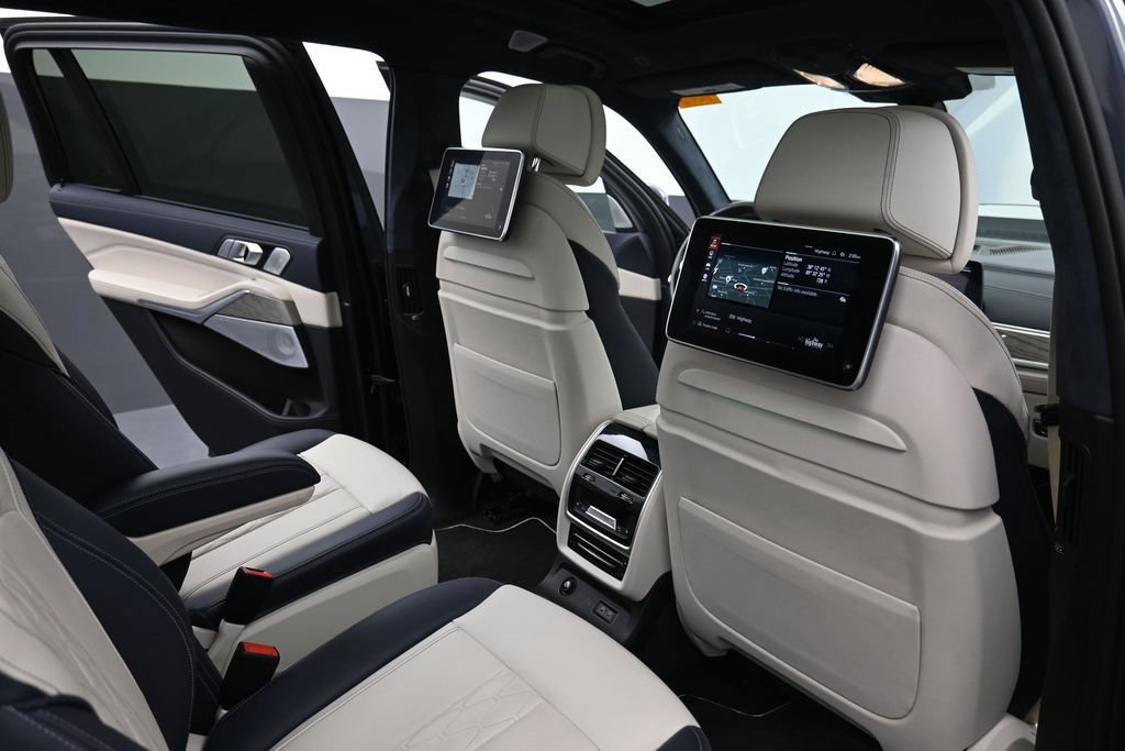 Used 2019 BMW X7 xDrive50i AWD/4WD image 21