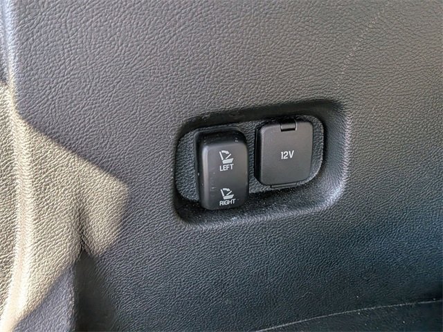 Used 2016 Ford Edge Titanium w/ Equipment Group 301A image 32