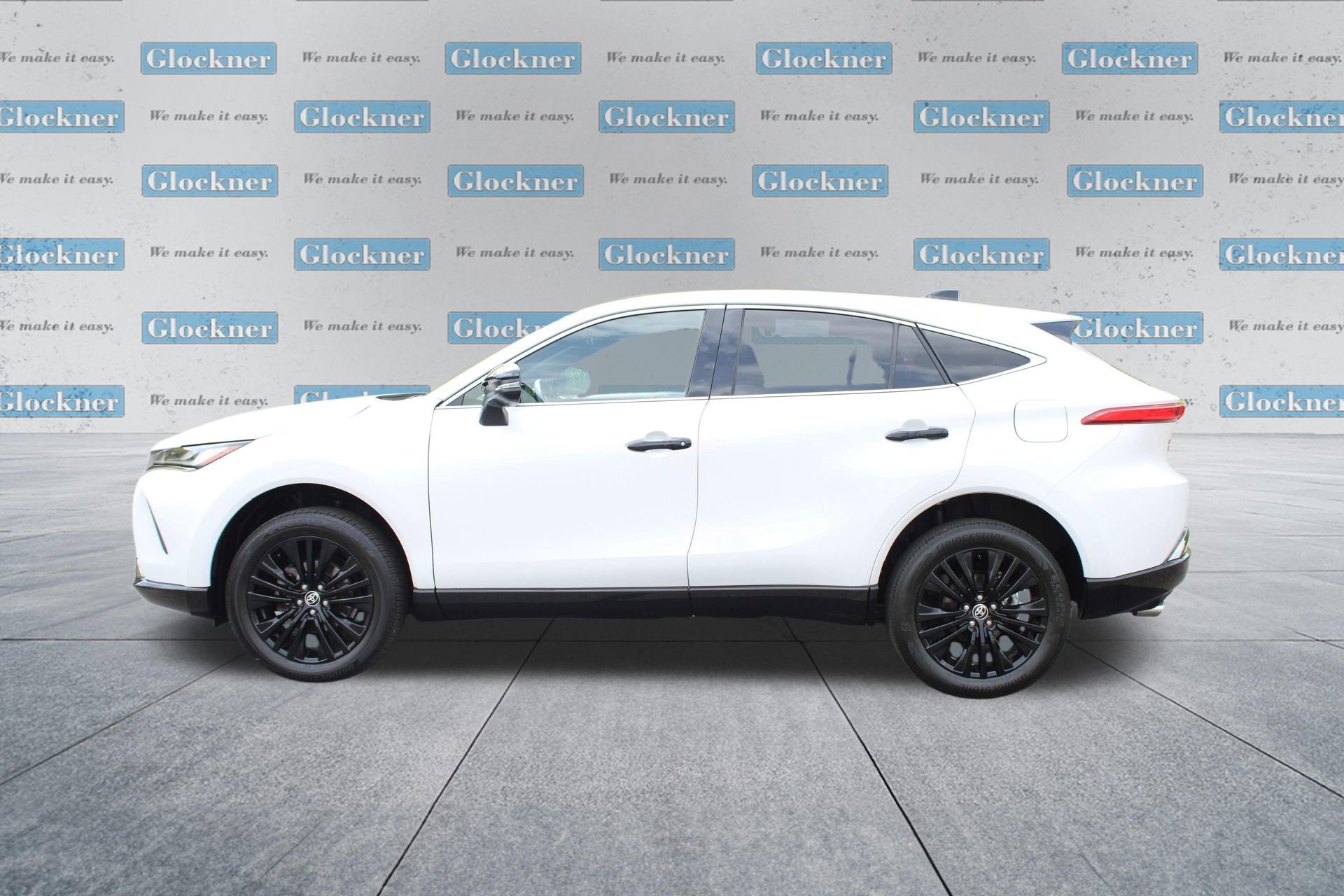 Used 2023 Toyota Venza Nightshade AWD/4WD image 10