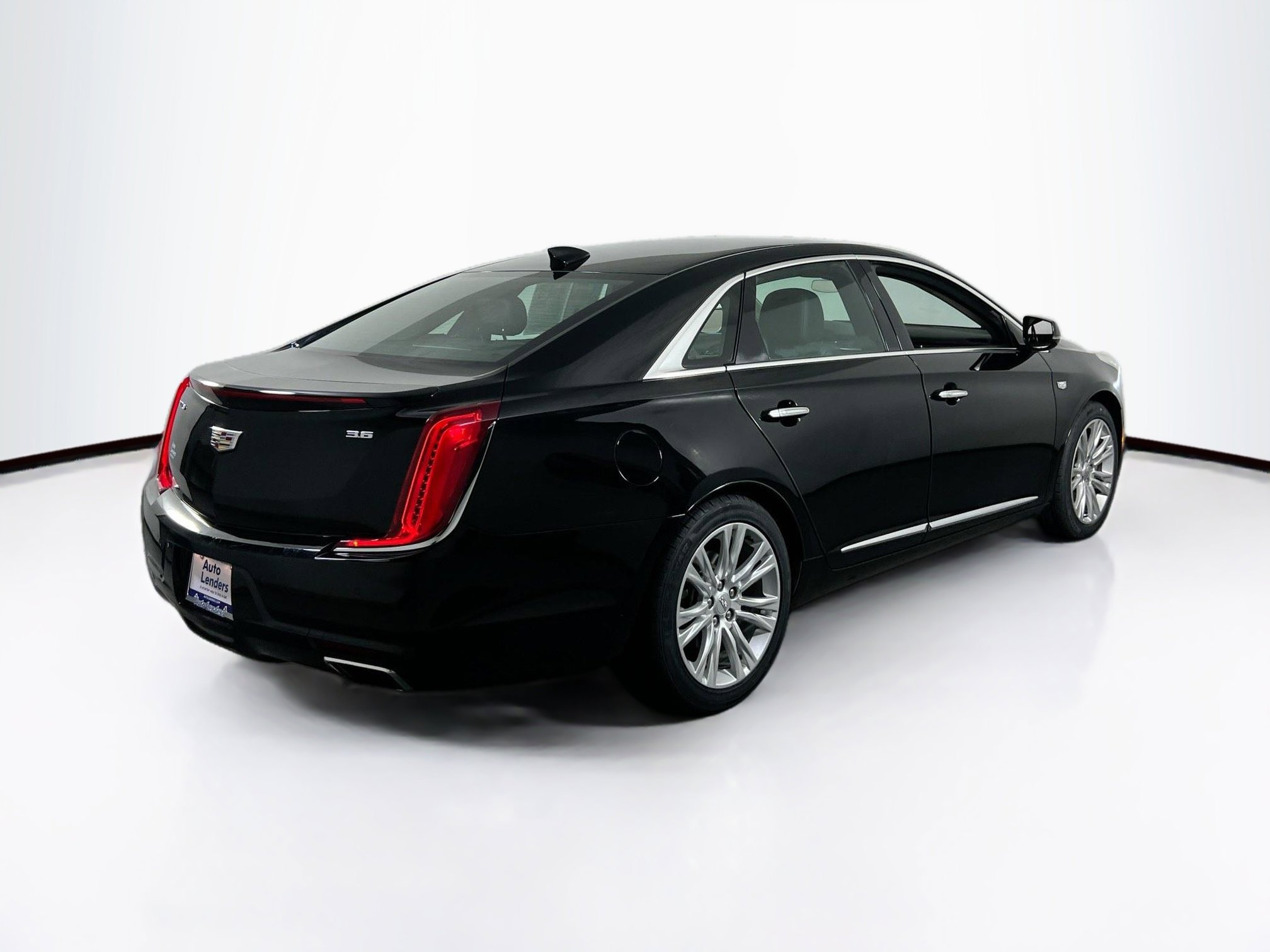 Used 2018 Cadillac XTS Luxury image 5