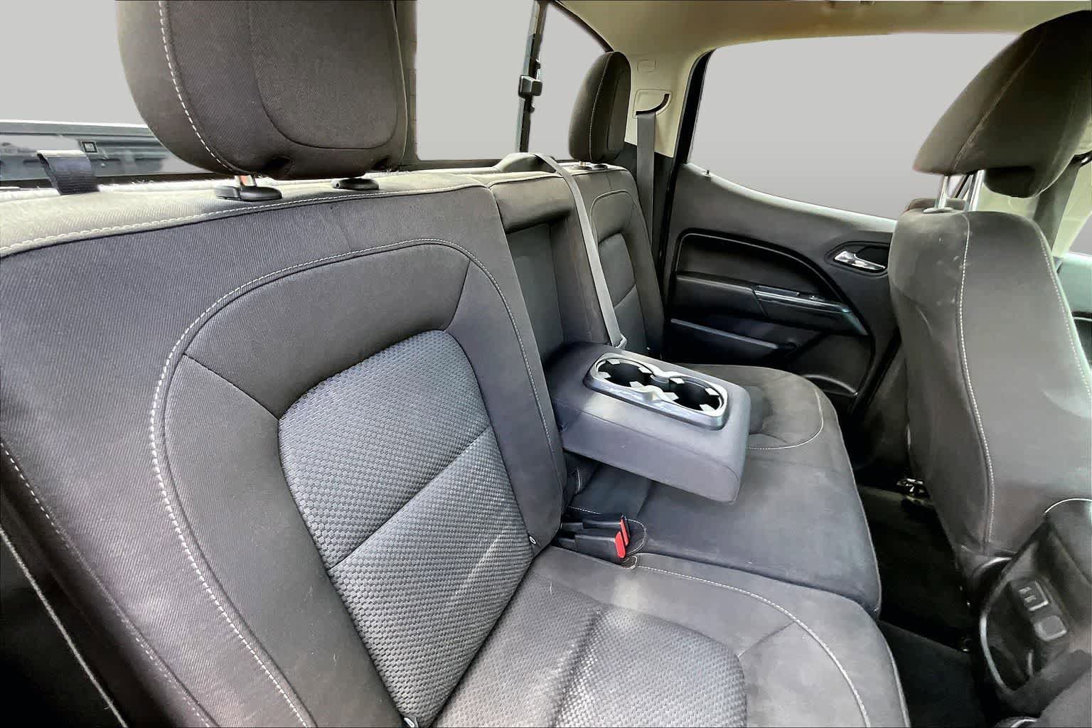 Used 2018 Chevrolet Colorado LT w/ LT Convenience Package RWD image 20