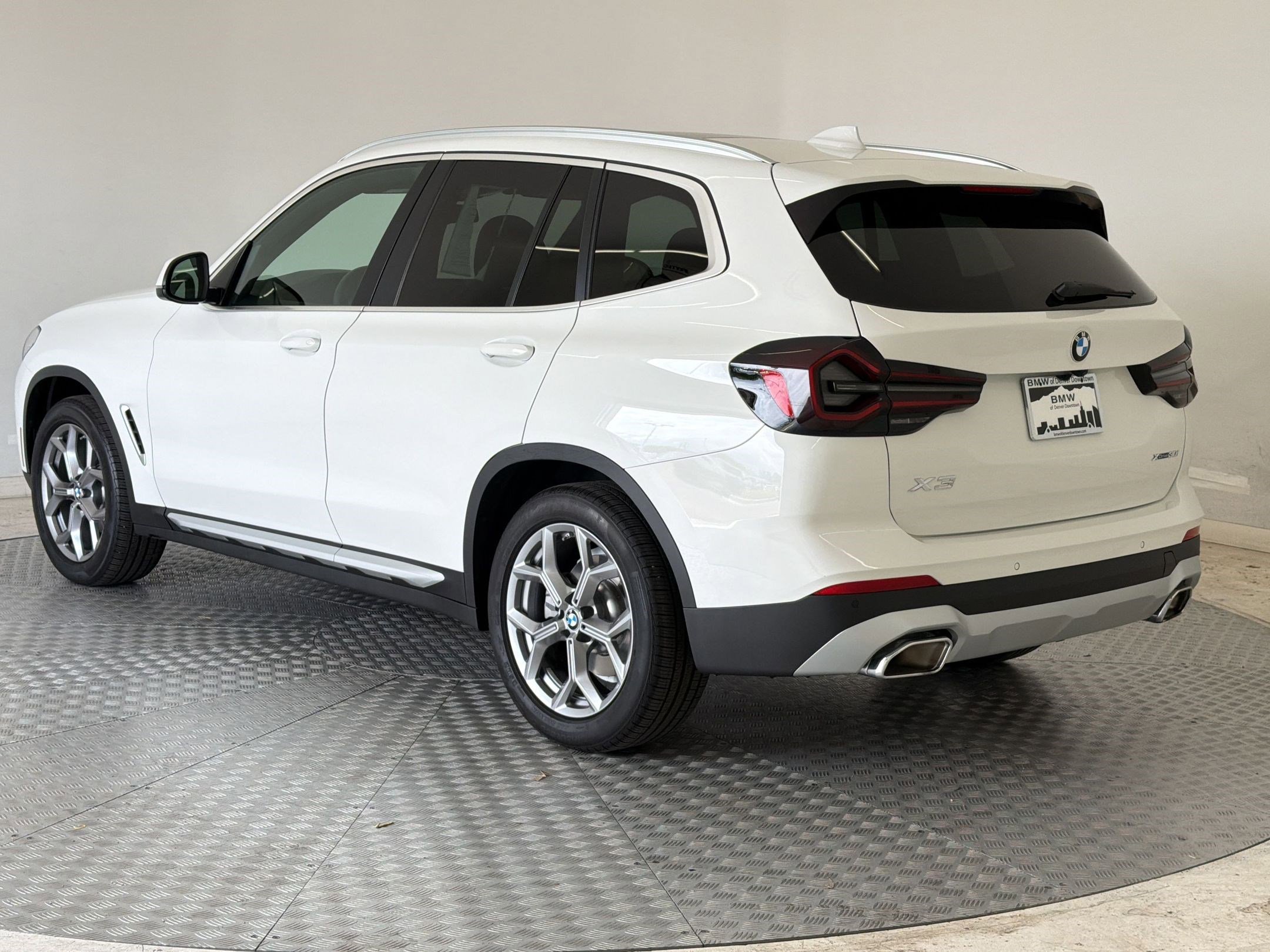 Certified 2023 BMW X3 xDrive30i w/ Convenience Package AWD/4WD image 3