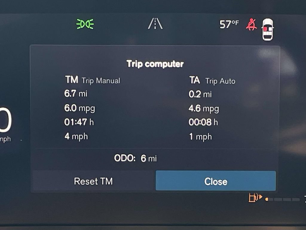 New 2026 Volvo XC60 B5 Plus w/ Protection Package Premier AWD/4WD image 15