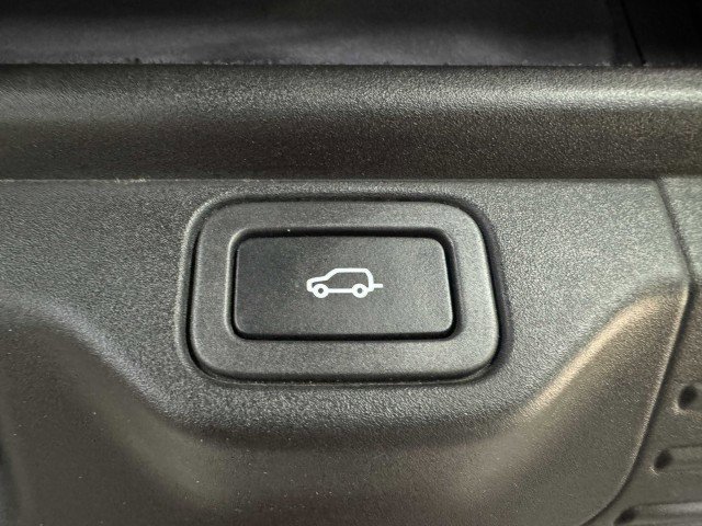 Used 2017 Land Rover Range Rover Autobiography image 75