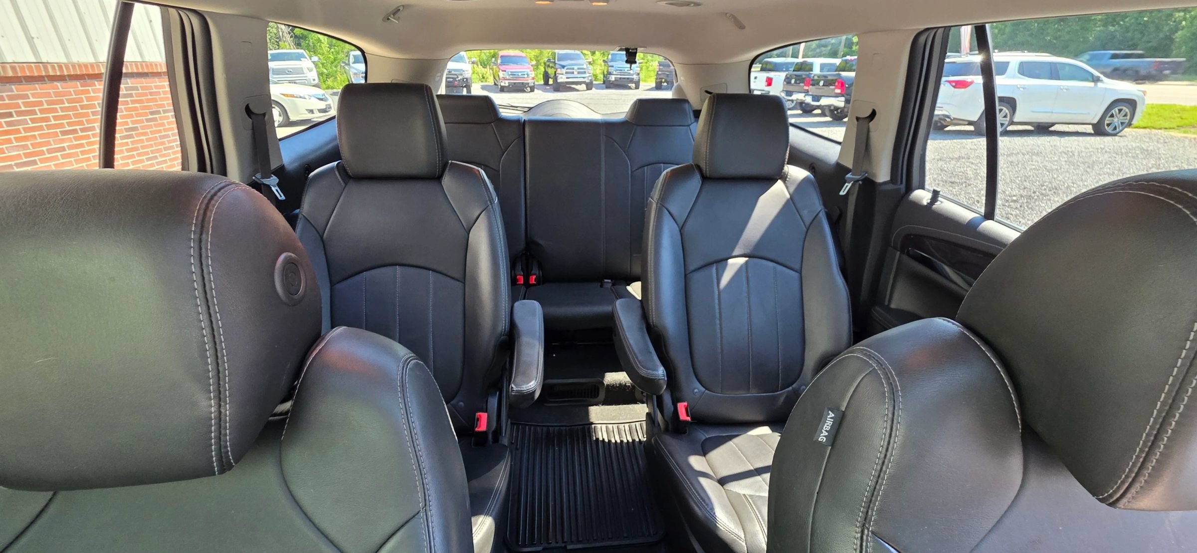 Used 2016 Buick Enclave Premium w/ Experience Buick Package FWD image 20