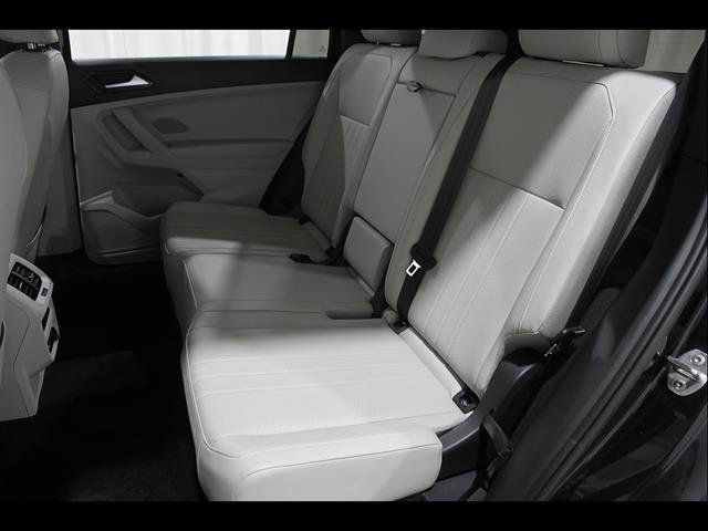 Certified 2024 Volkswagen Tiguan SE R-Line AWD/4WD image 19