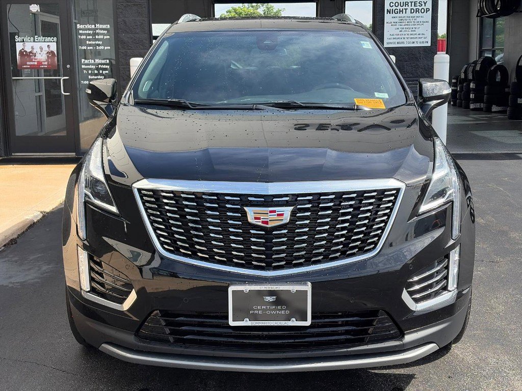 Certified 2025 Cadillac XT5 Premium Luxury AWD/4WD image 2
