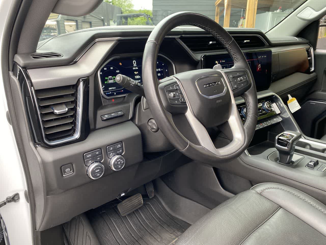 Used 2023 GMC Sierra 1500 Denali w/ Denali Reserve Package AWD/4WD image 2