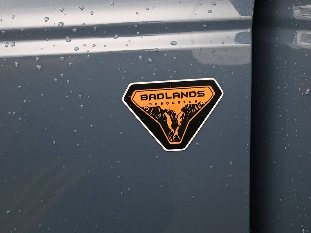 New 2025 Ford Bronco Badlands image 10
