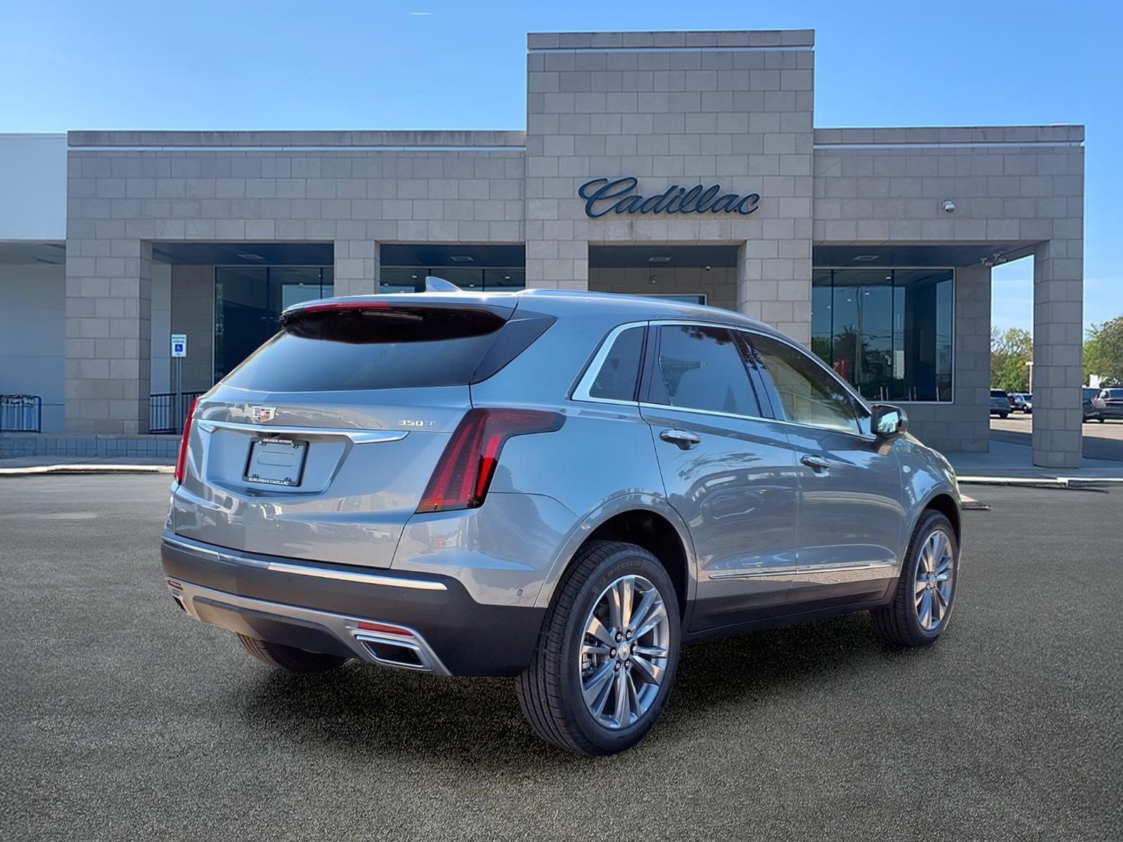 New 2026 Cadillac XT5 Premium Luxury AWD/4WD image 4