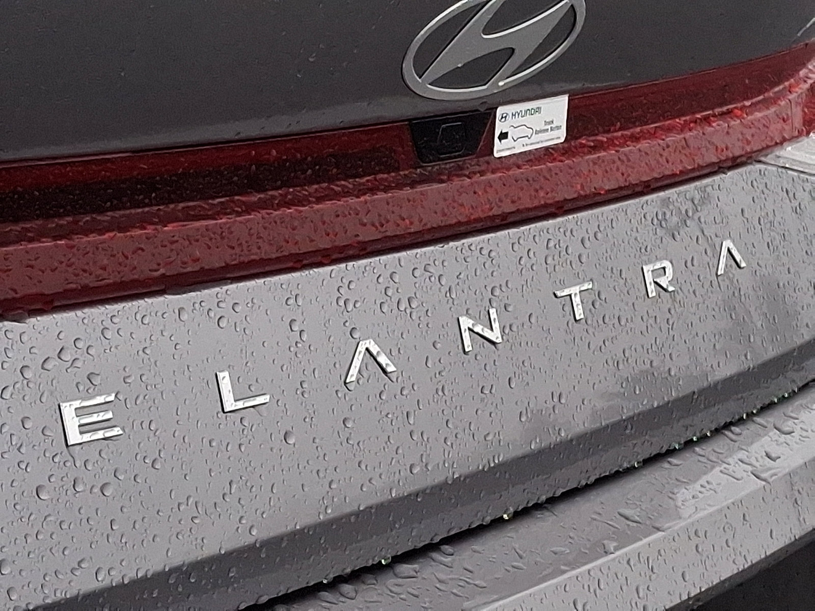 Used 2025 Hyundai Elantra Sport w/ Cargo Package image 30