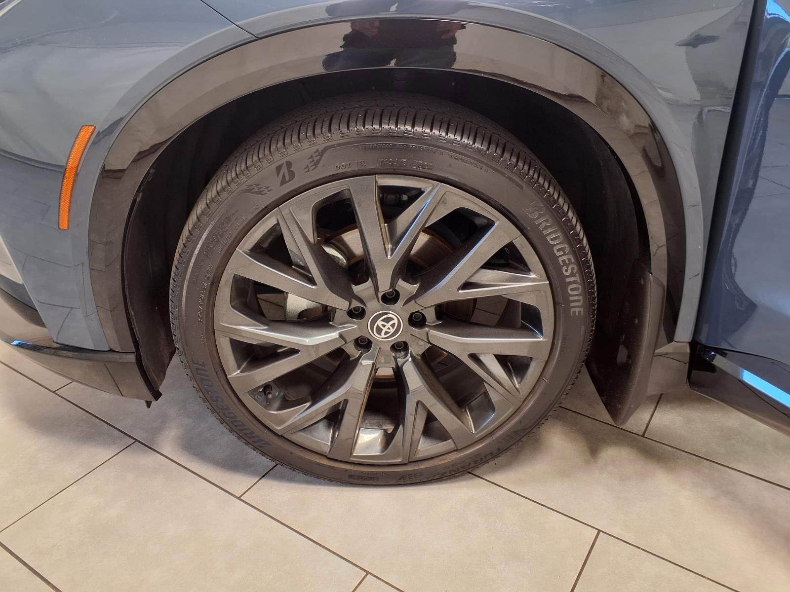 Used 2025 Toyota Crown Signia w/ Advanced Technology Package image 29