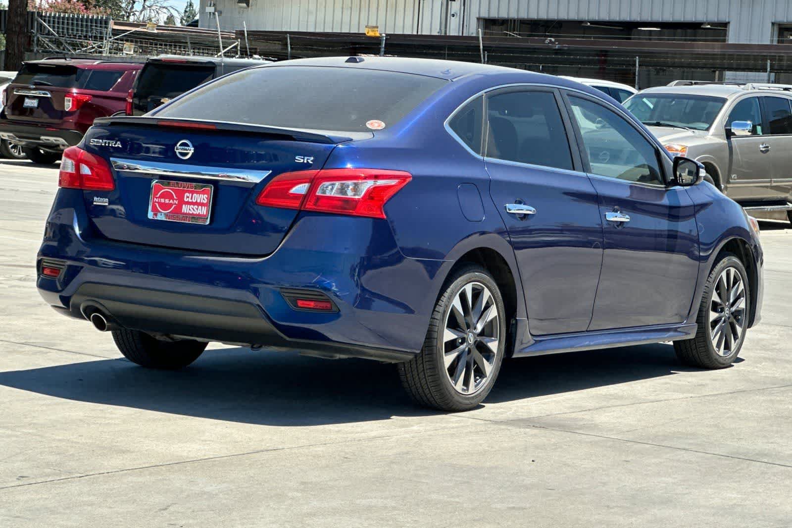 Used 2016 Nissan Sentra SR FWD image 3