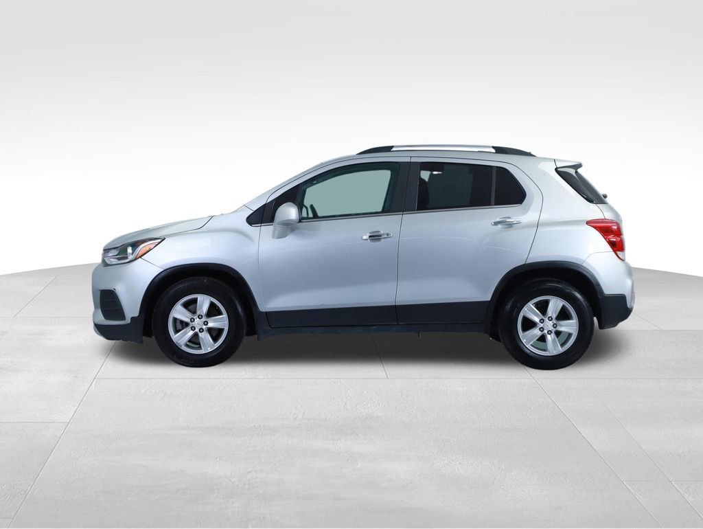 Used 2020 Chevrolet Trax LT w/ LT Convenience Package FWD image 9