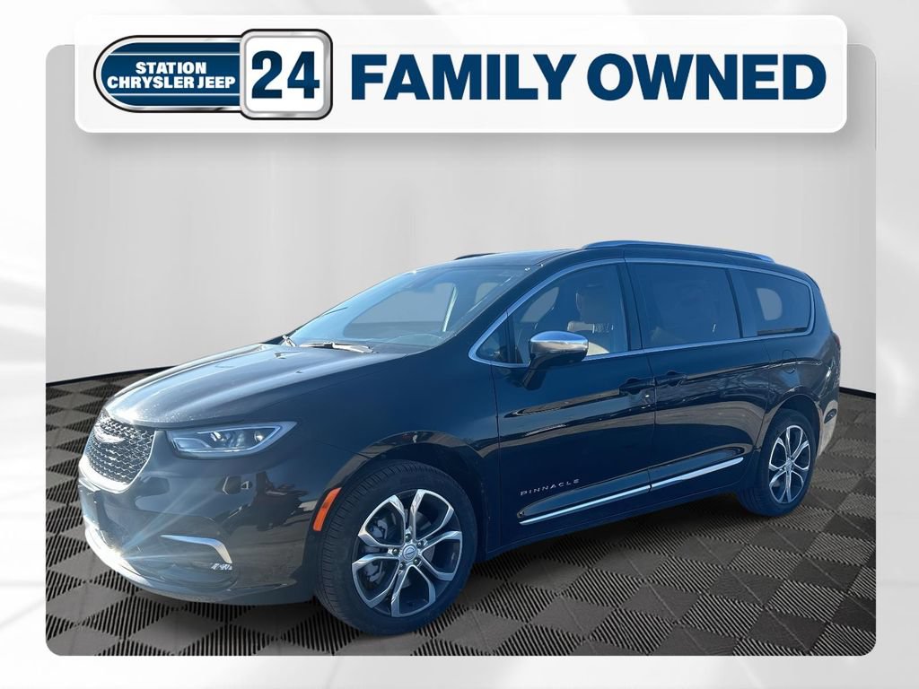 New 2026 Chrysler Pacifica Pinnacle AWD/4WD image 1