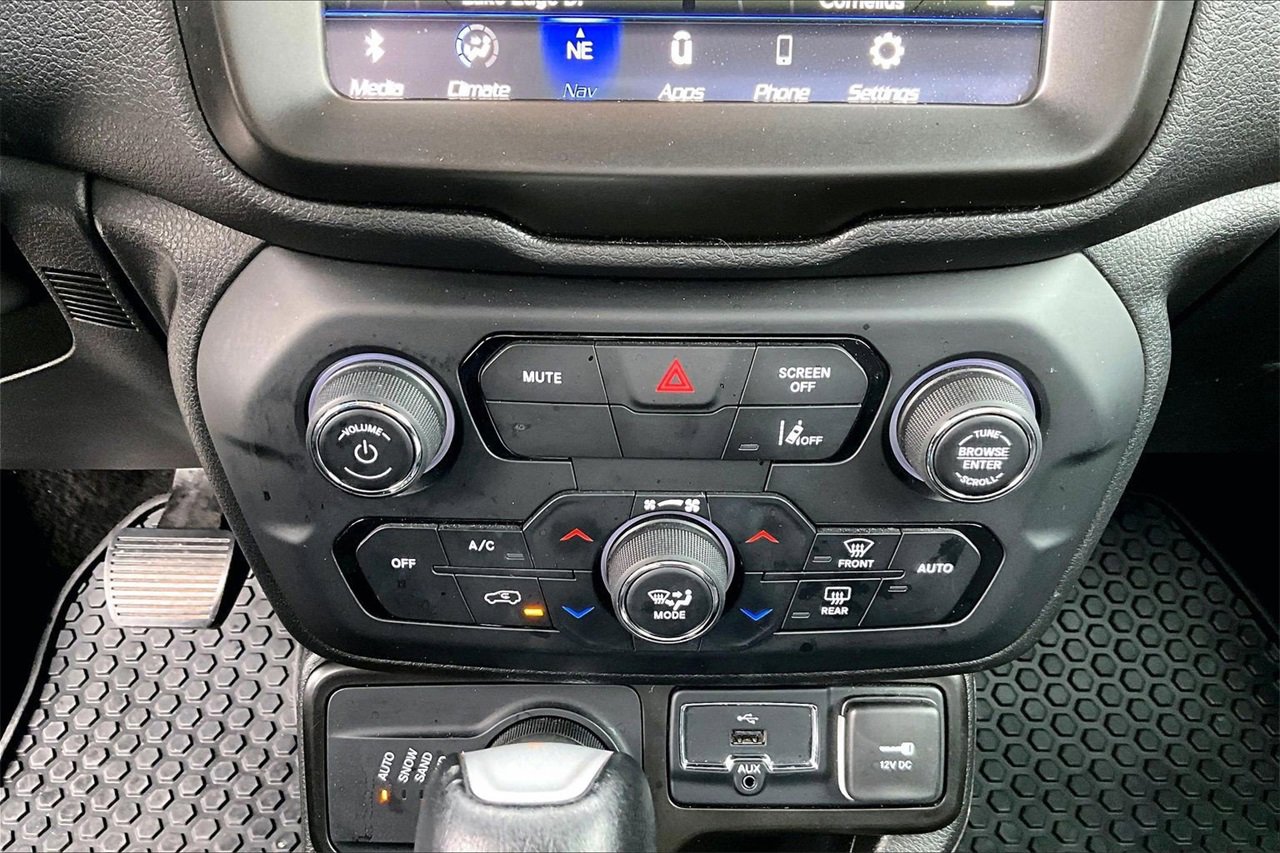 Certified 2023 Jeep Renegade Trailhawk image 18