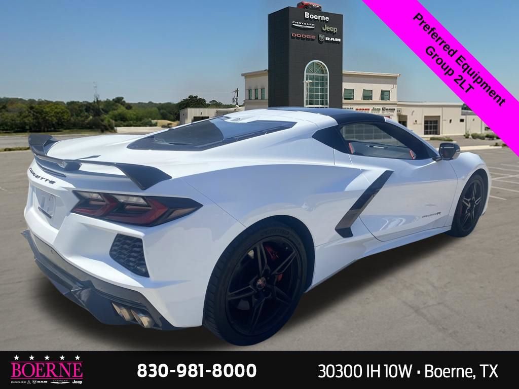 Used 2022 Chevrolet Corvette Stingray Preferred Cpe w/ Z51 Performance Package RWD image 8
