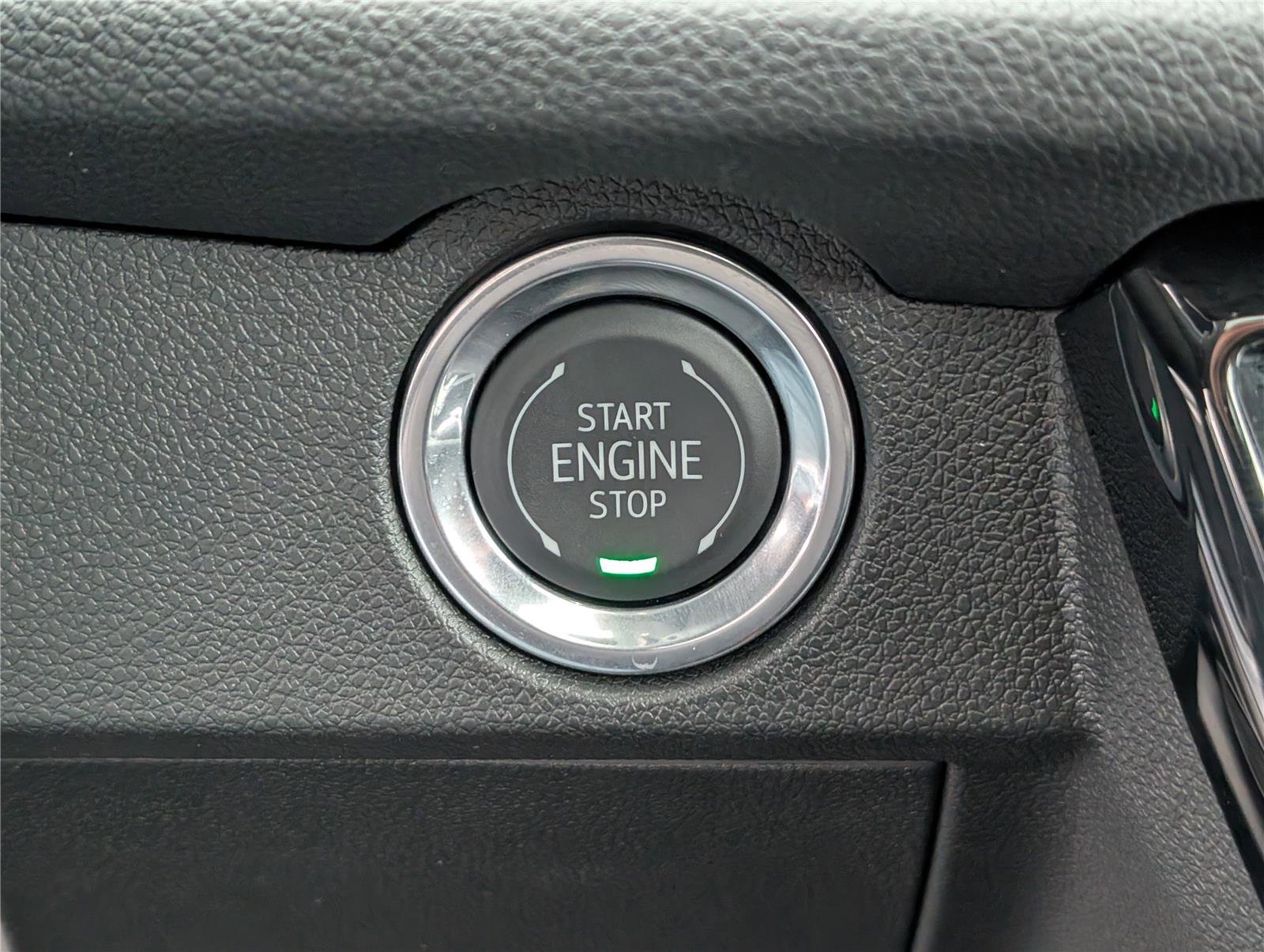 Used 2026 Chevrolet Traverse High Country w/ LPO, Floor Liner Package image 31
