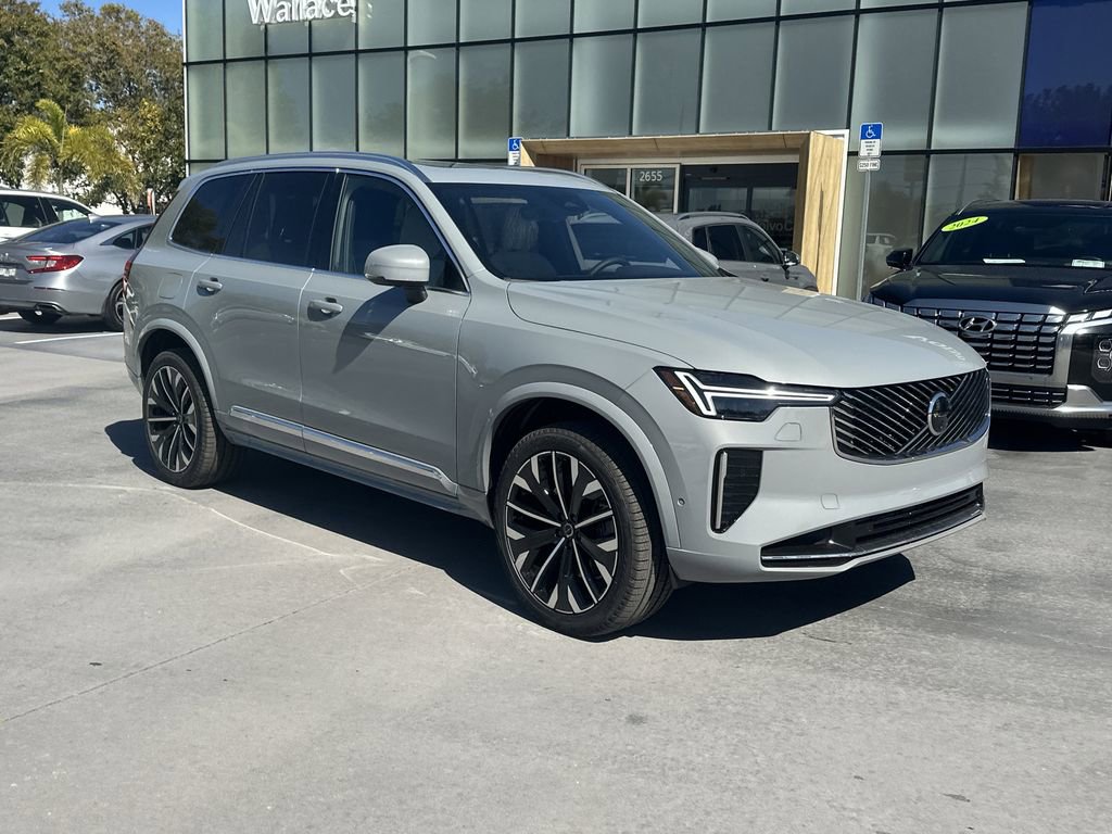 New 2026 Volvo XC90 T8 Plus w/ Protection Package Premier image 4