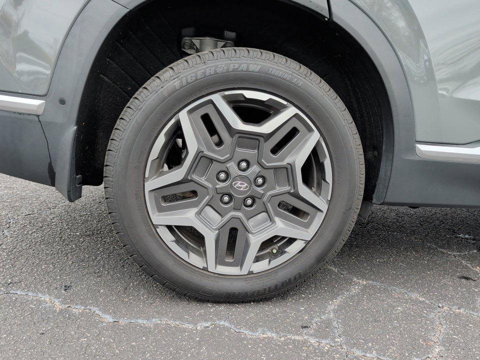 Certified 2022 Hyundai Santa Fe Limited w/ Cargo Package image 23