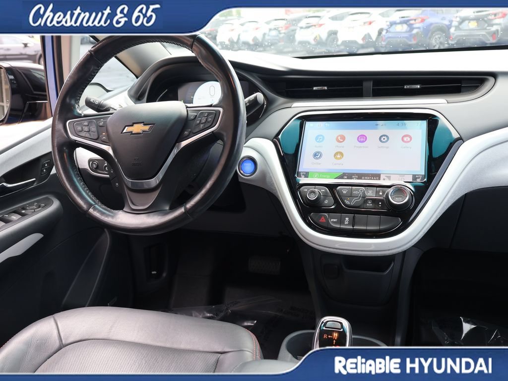 Used 2017 Chevrolet Bolt Premier w/ Driver Confidence II Package FWD image 14