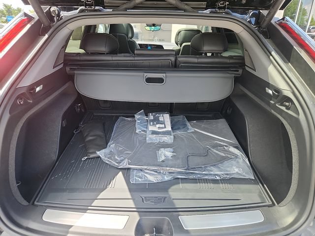 Certified 2026 Cadillac Optiq Sport 2 w/ LPO, Floor Liner Package AWD/4WD image 30