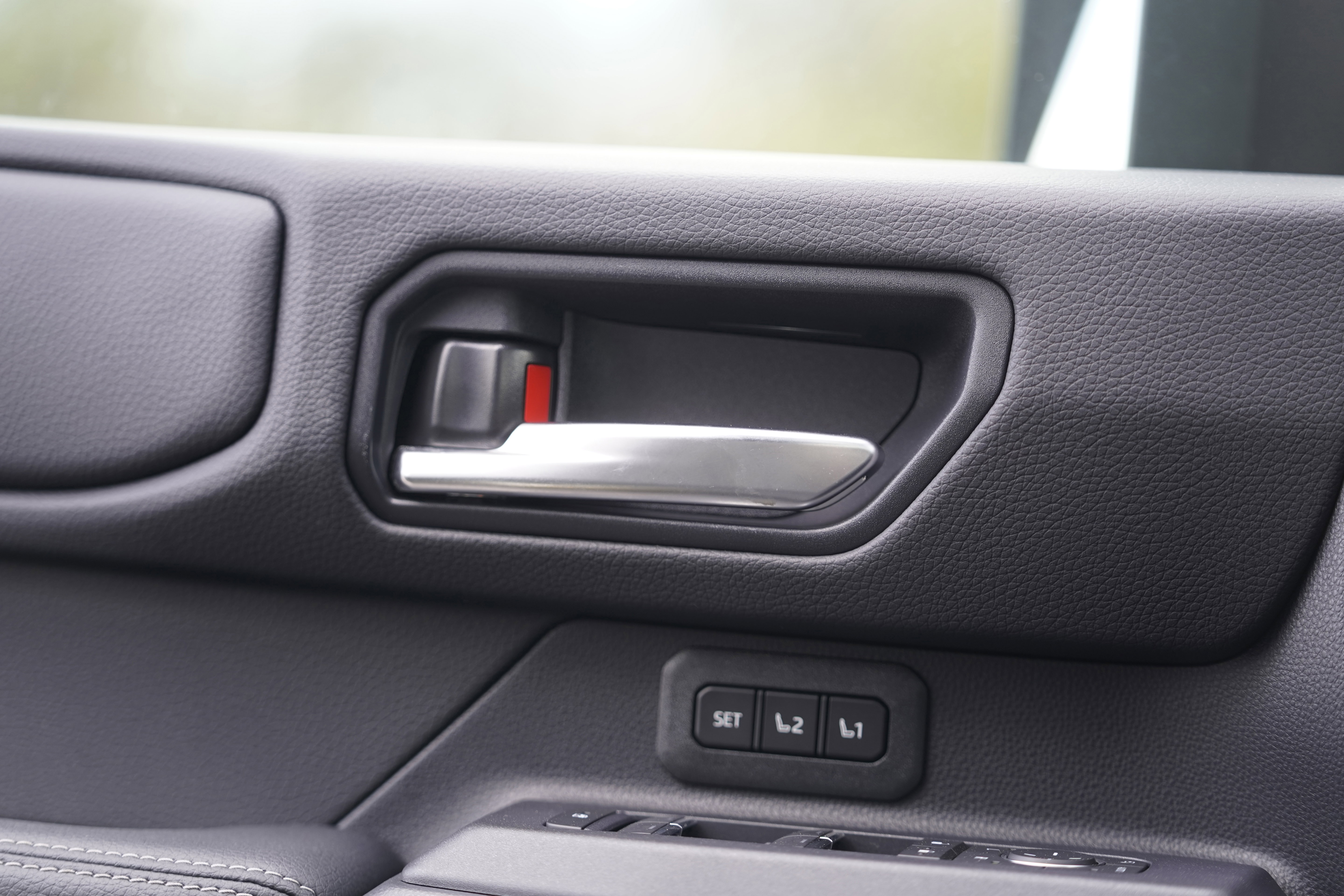 Used 2024 Toyota Land Cruiser image 14