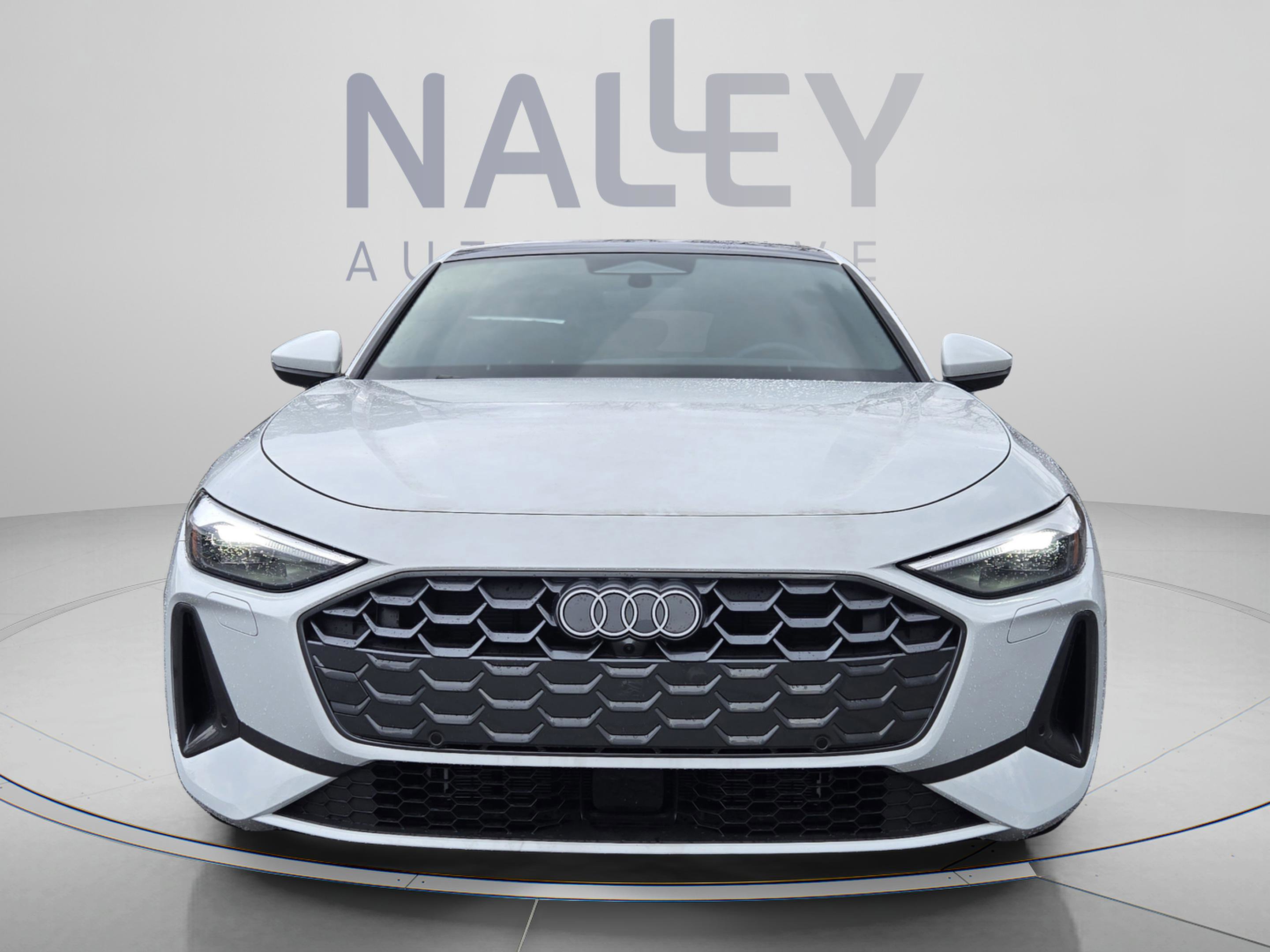 Used 2025 Audi A5 2.0T Premium image 9