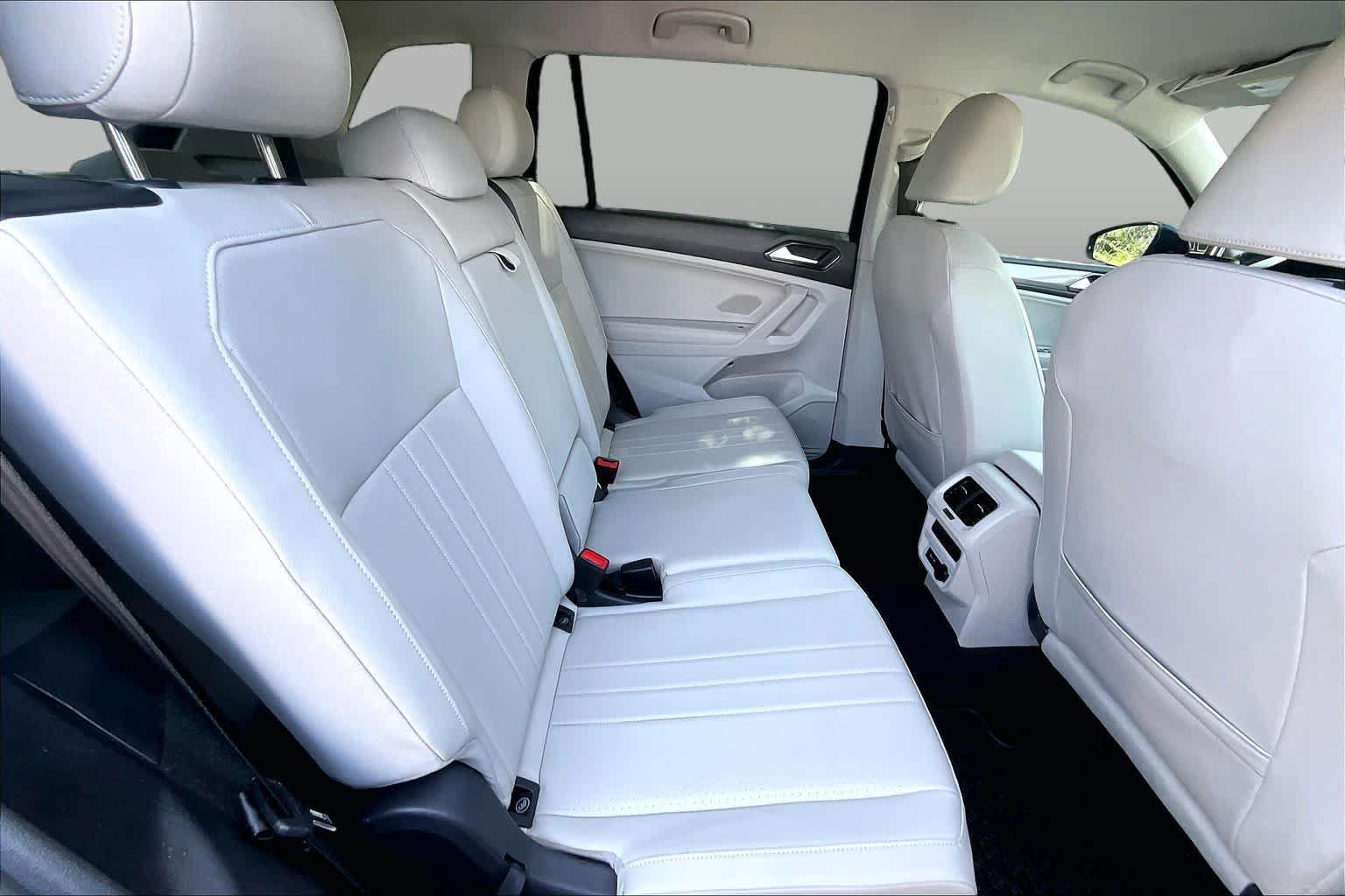 Used 2023 Volkswagen Tiguan SE FWD image 20