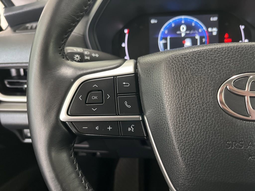 Used 2024 Toyota Grand Highlander XLE image 6
