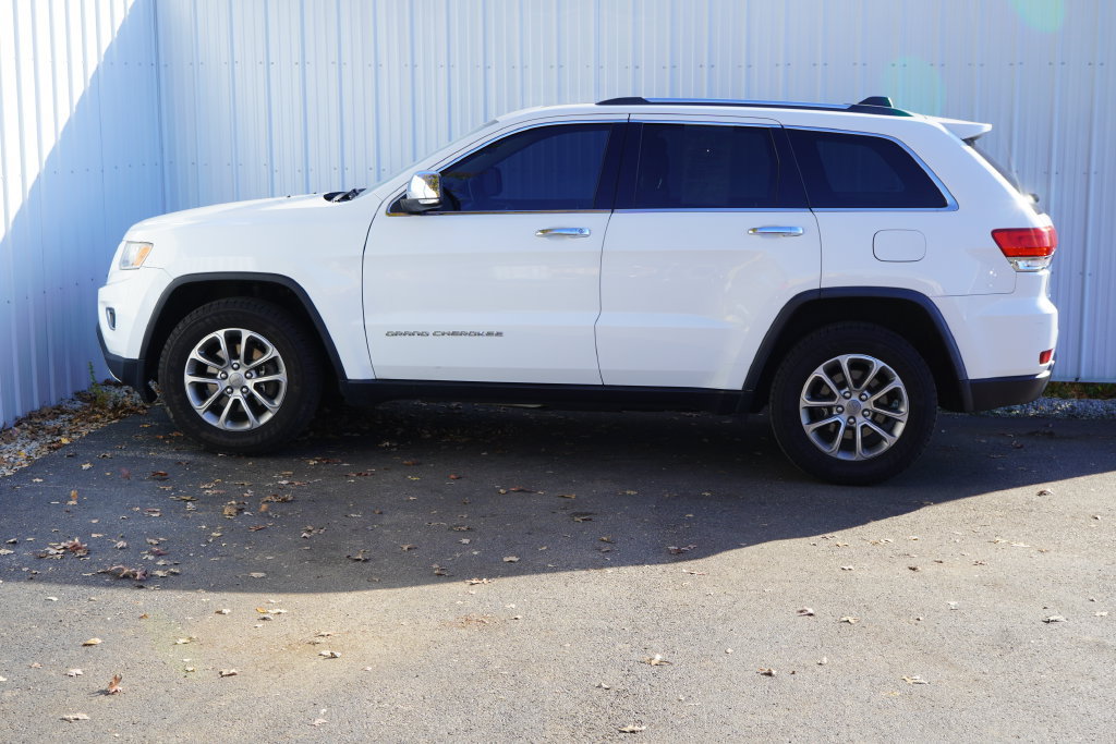 Used 2015 Jeep Grand Cherokee Limited AWD/4WD image 3