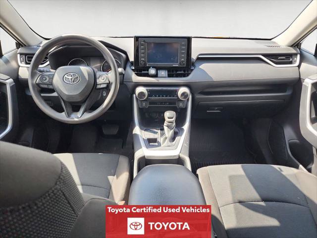 Certified 2022 Toyota RAV4 LE AWD/4WD image 12