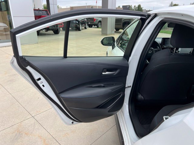Used 2022 Toyota Corolla SE FWD image 28