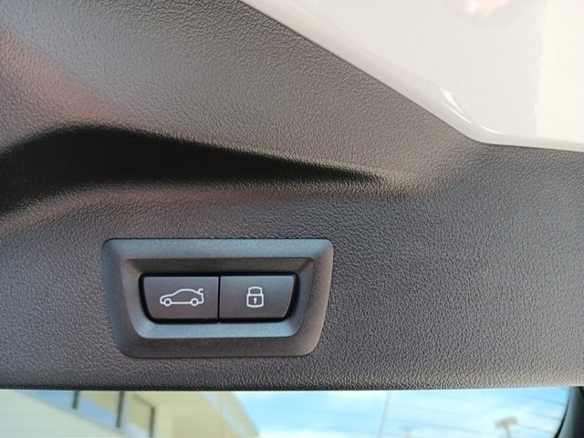 Certified 2025 BMW X5 xDrive40i w/ M Sport Package image 10