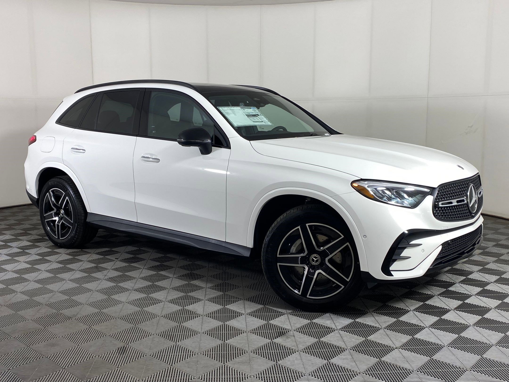 Used 2026 Mercedes-Benz GLC 300 4MATIC image 6
