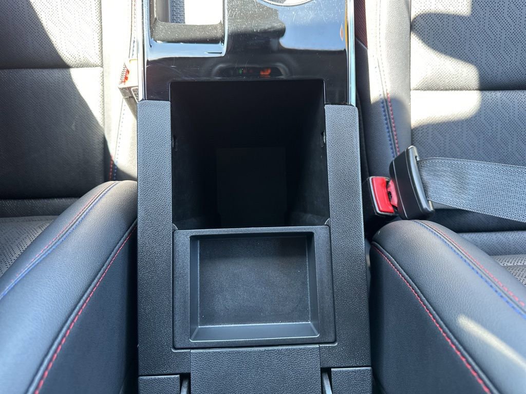 Used 2025 Chevrolet Equinox RS w/ Convenience Package III AWD/4WD image 8