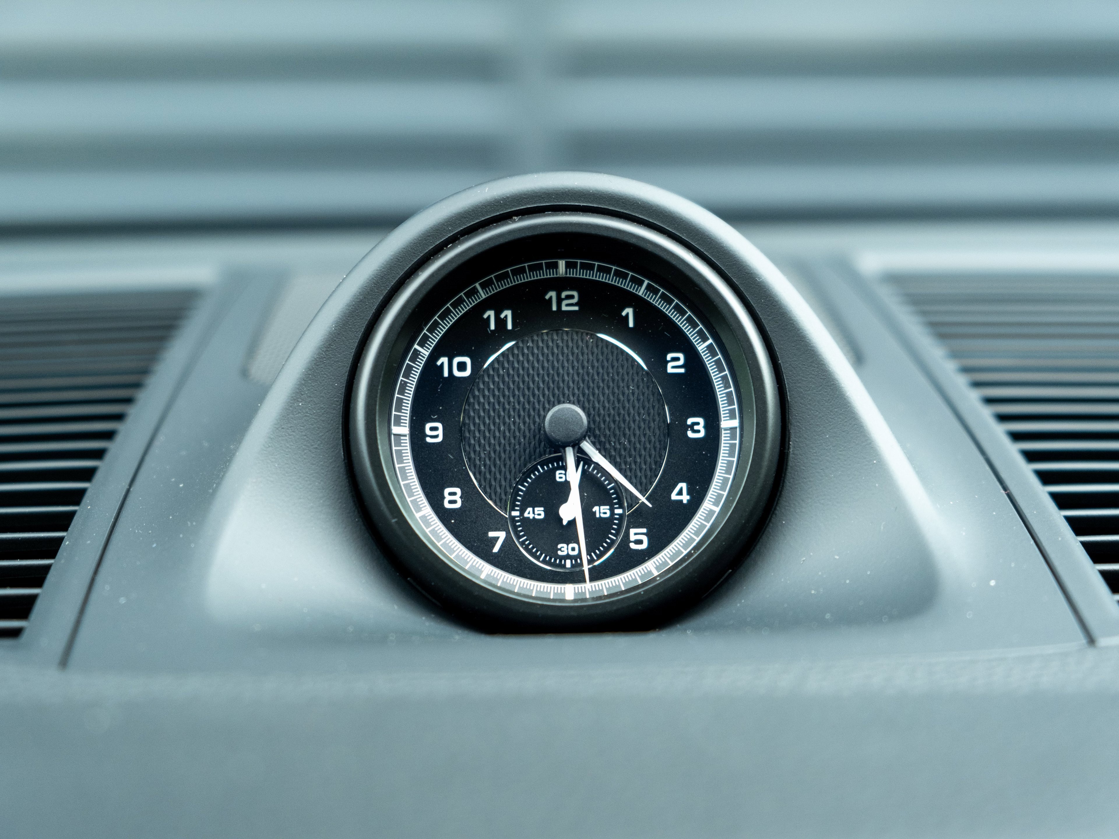 Certified 2025 Porsche Macan image 21