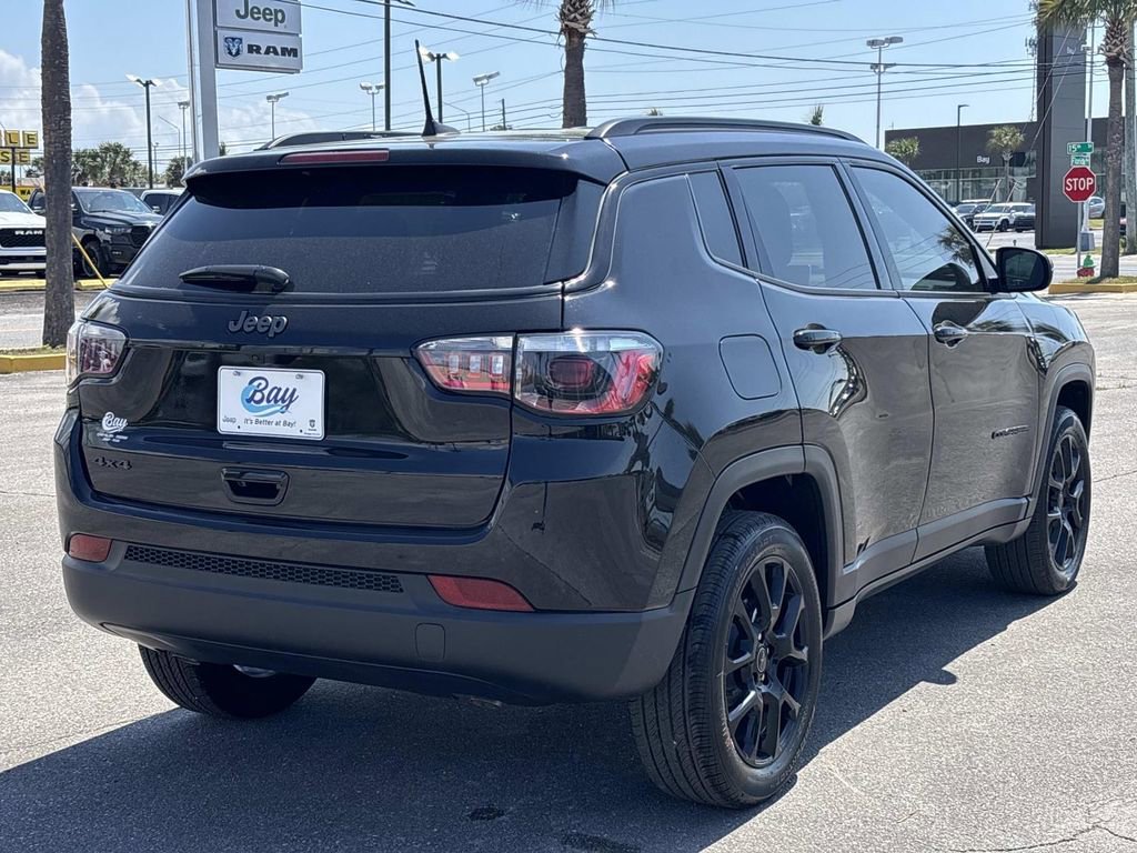 New 2026 Jeep Compass Latitude image 5