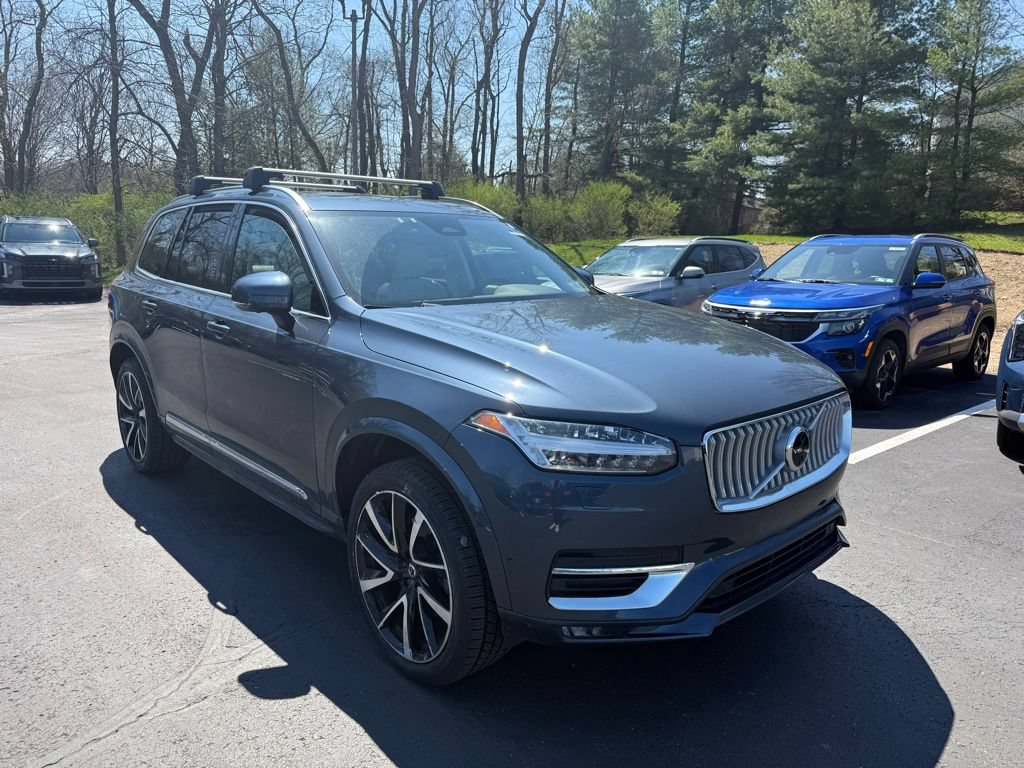 Used 2025 Volvo XC90 B6 Plus w/ Protection Package AWD/4WD image 1