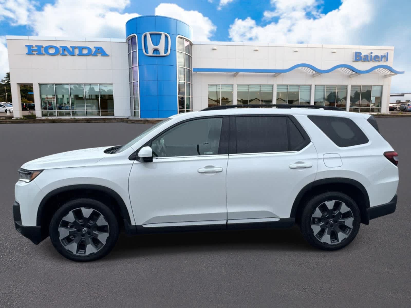 Used 2026 Honda Pilot Elite image 2