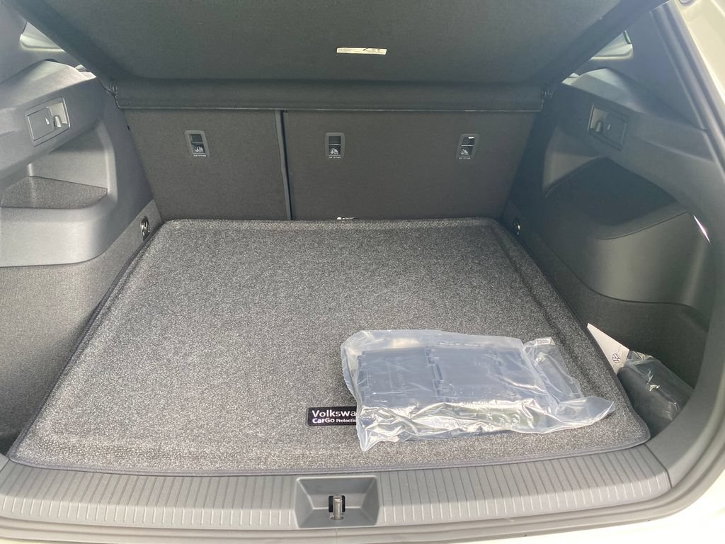 New 2026 Volkswagen Tiguan SEL R-Line AWD/4WD image 29