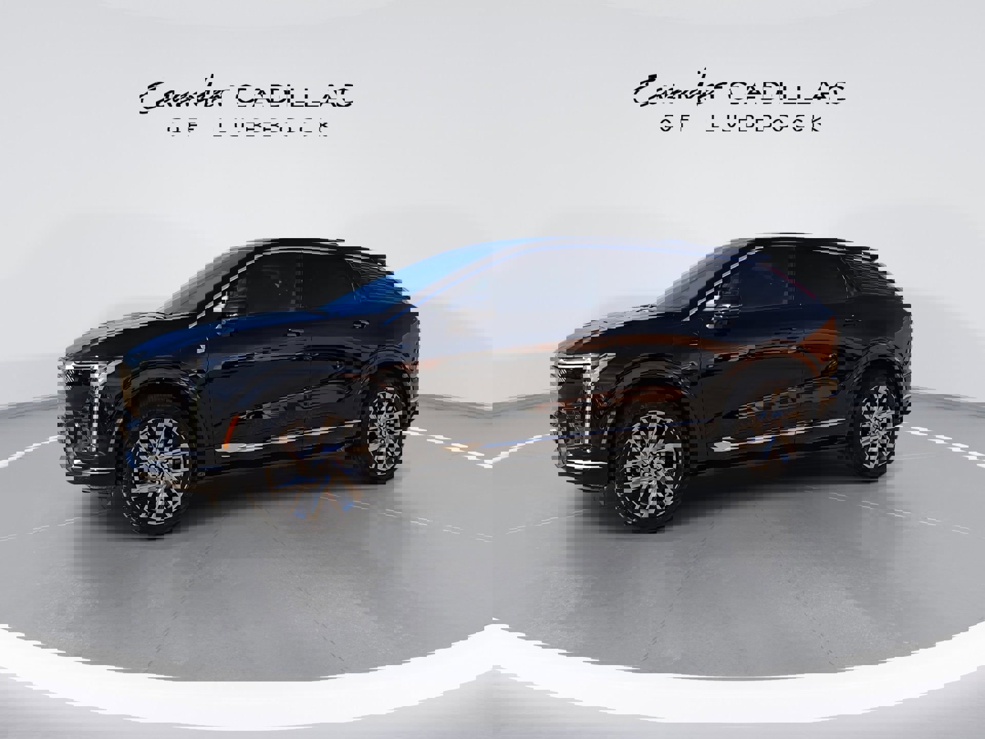 New 2026 Cadillac Optiq Luxury 2 image 5