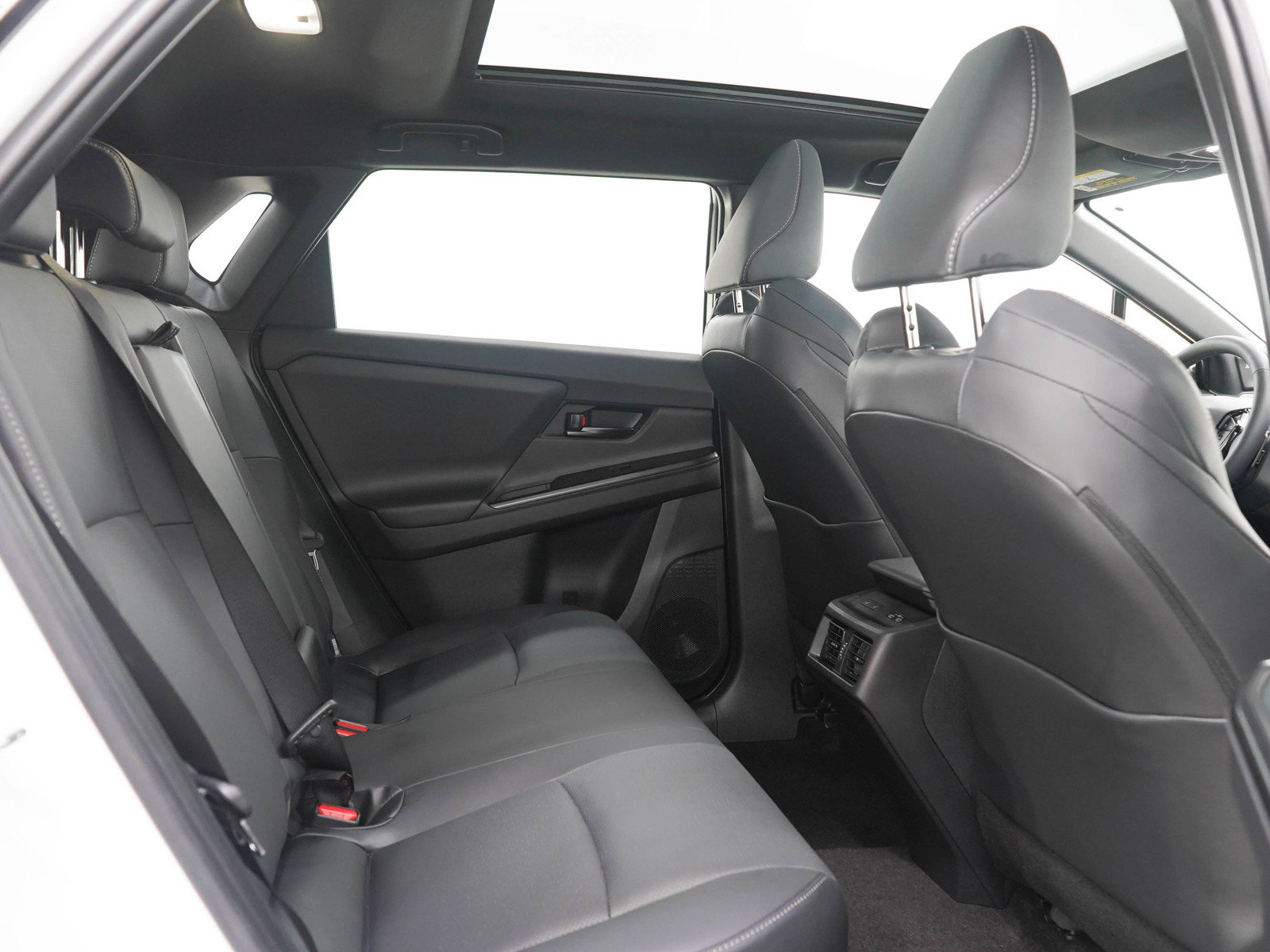 Used 2026 Toyota bZ AWD/4WD image 14