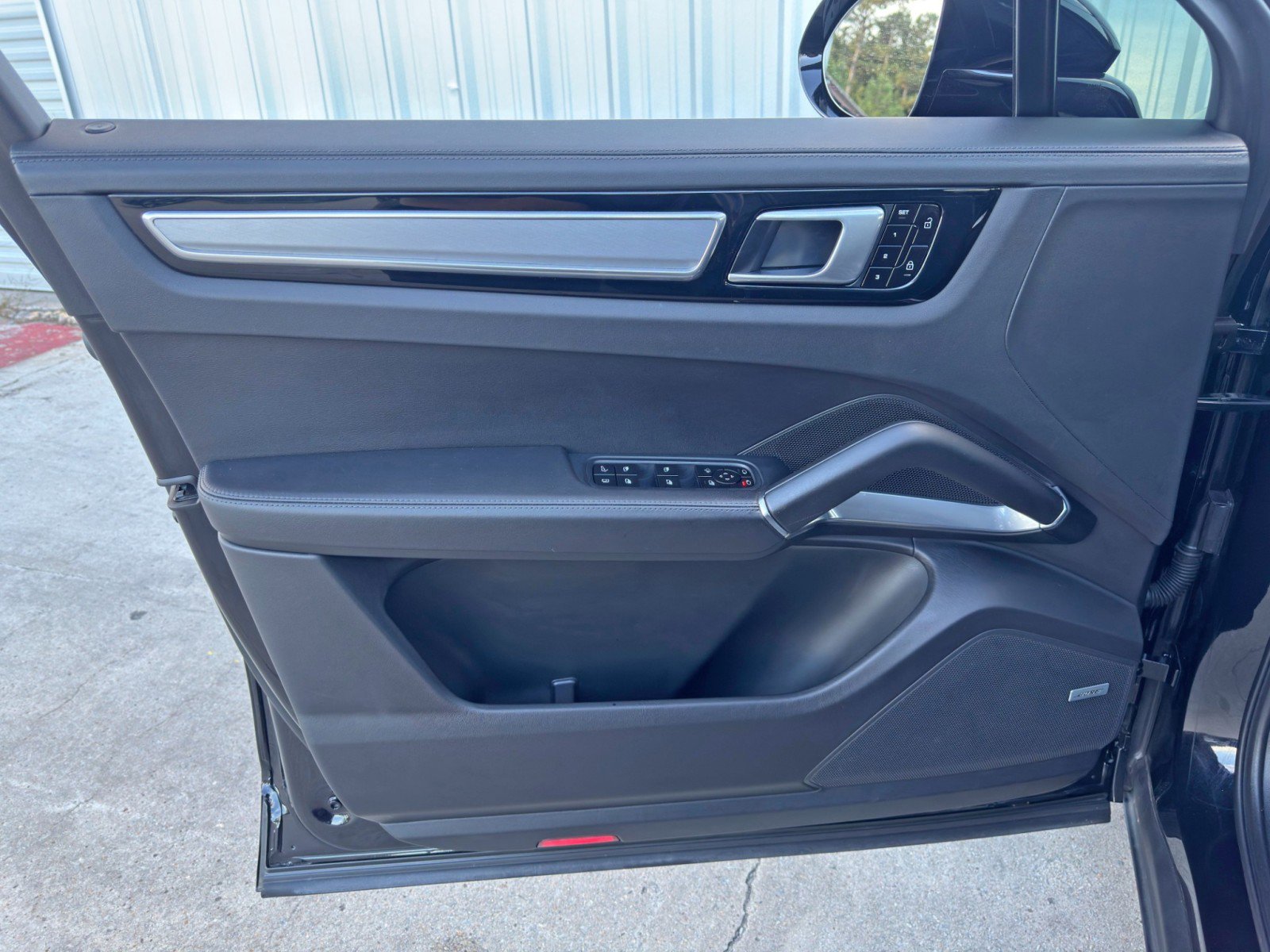 Used 2021 Porsche Cayenne Turbo S image 45