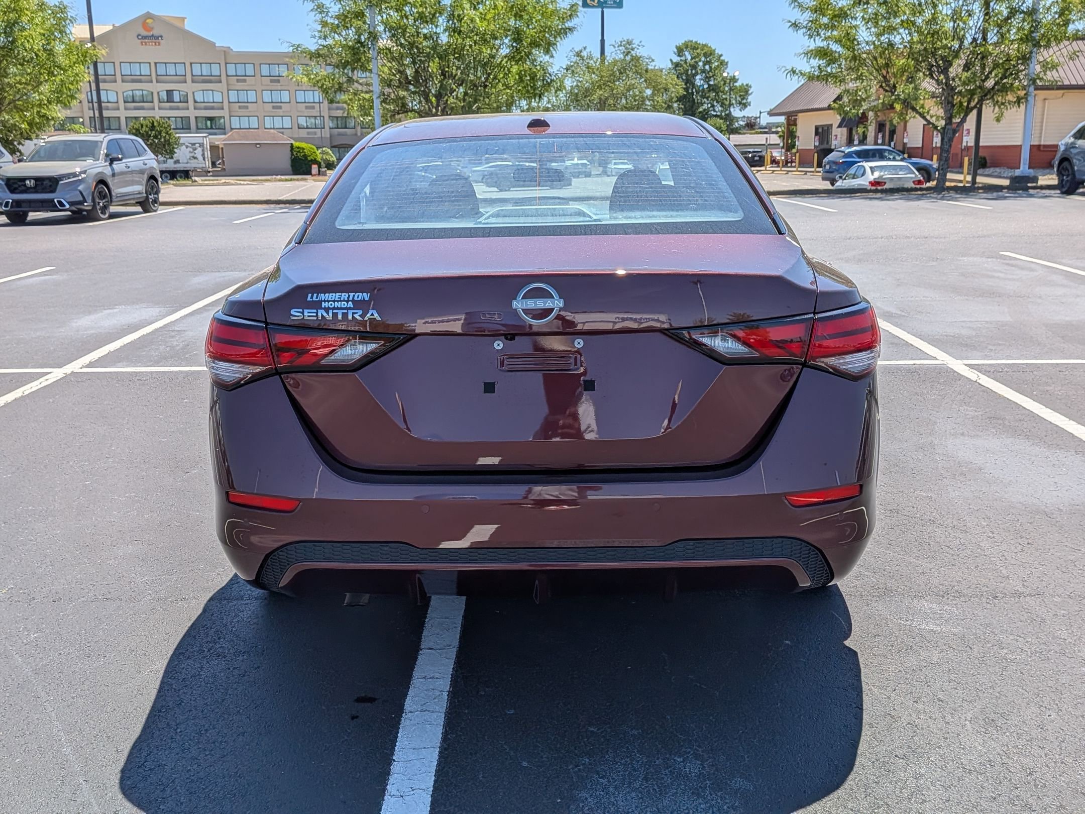 Used 2025 Nissan Sentra SV FWD image 4