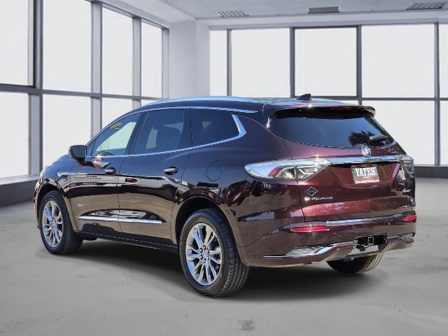 Used 2023 Buick Enclave Avenir w/ Avenir Technology Package FWD image 7