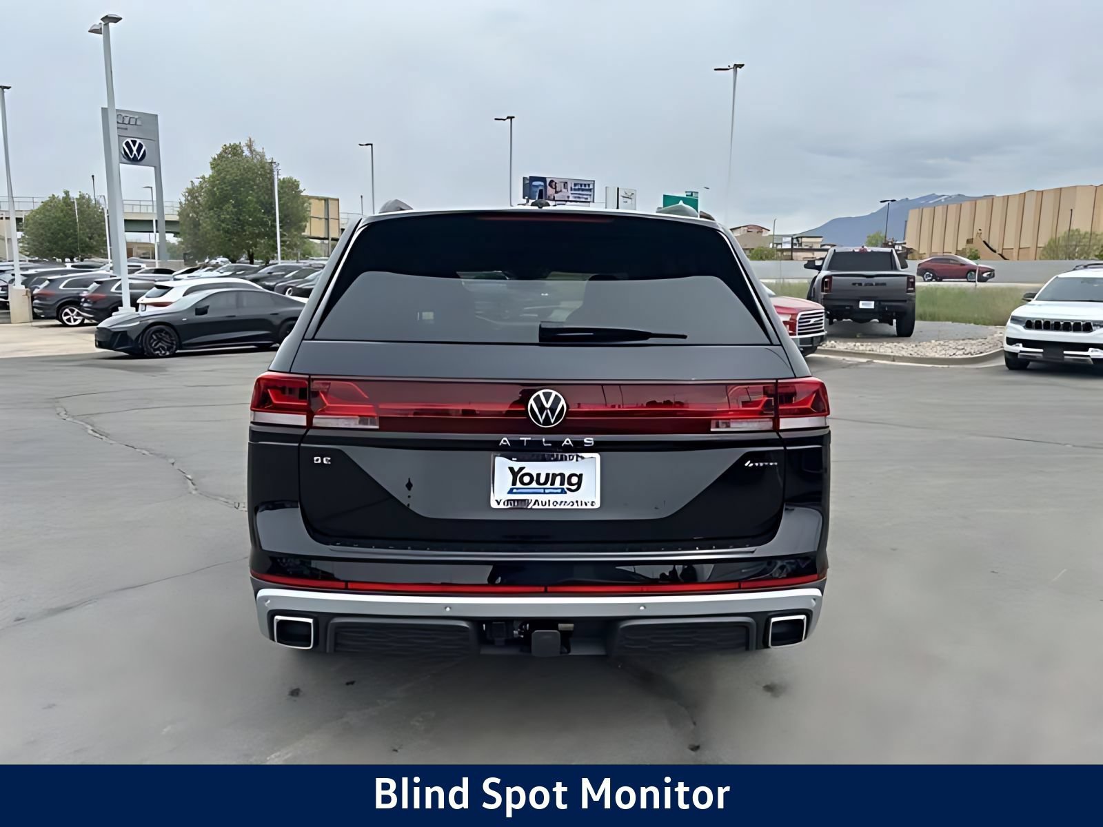 New 2026 Volkswagen Atlas Peak Edition AWD/4WD image 4