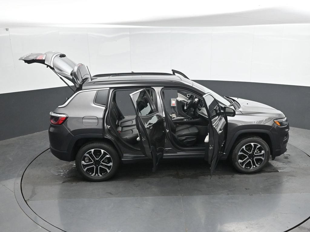 Used 2022 Jeep Compass Limited w/ Sun and Sound Group AWD/4WD image 50