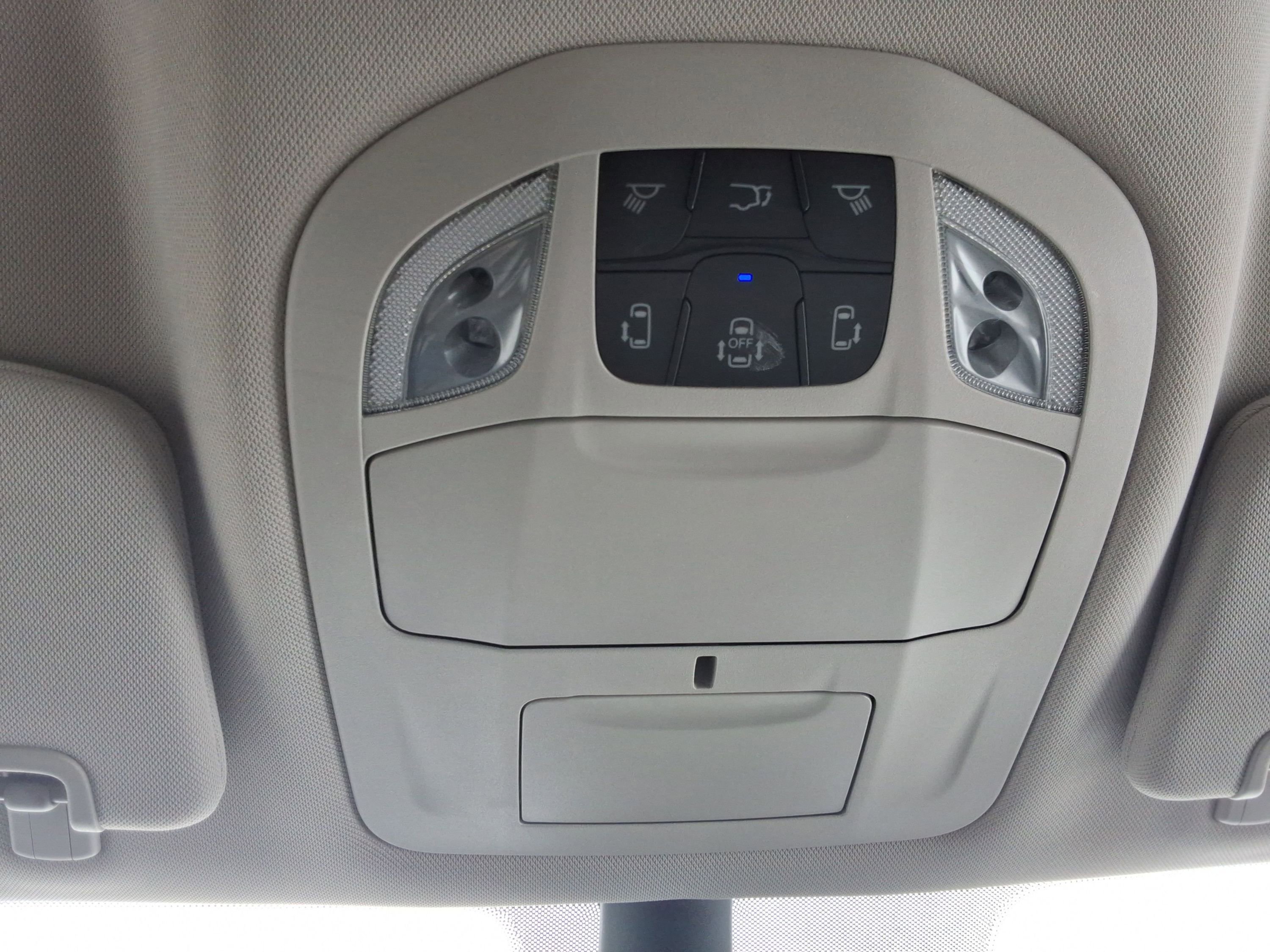Used 2024 Chrysler Pacifica Touring-L image 19
