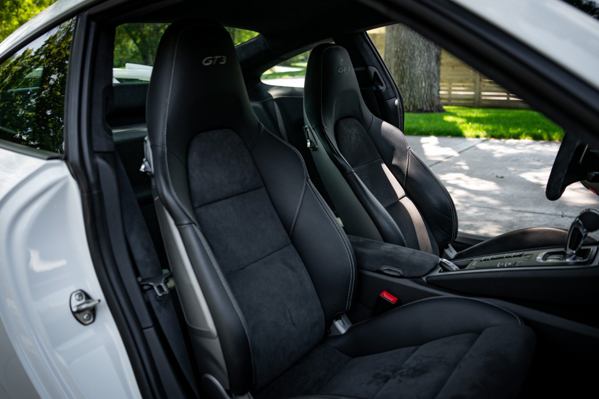 Used 2015 Porsche 911 GT3 RWD image 37